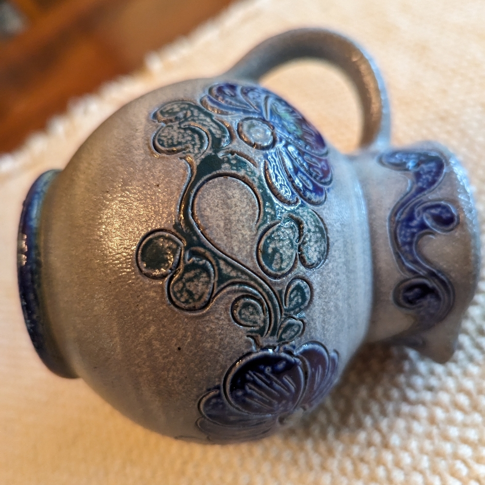 Vintage Alsace pottery pitcher - Picture 5 of 9